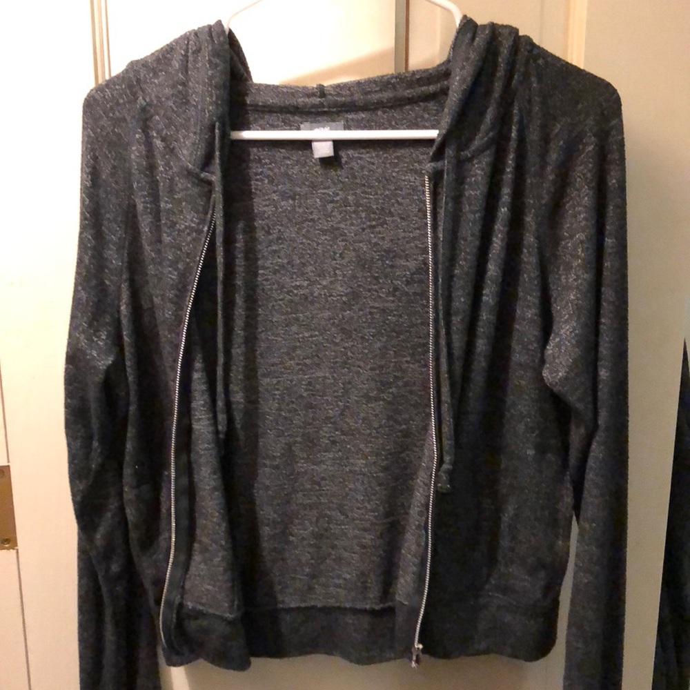 Hooded dark gray sweater